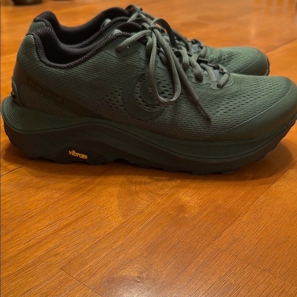 Topo Athletic Trail Running Shoes Ultraventure 3